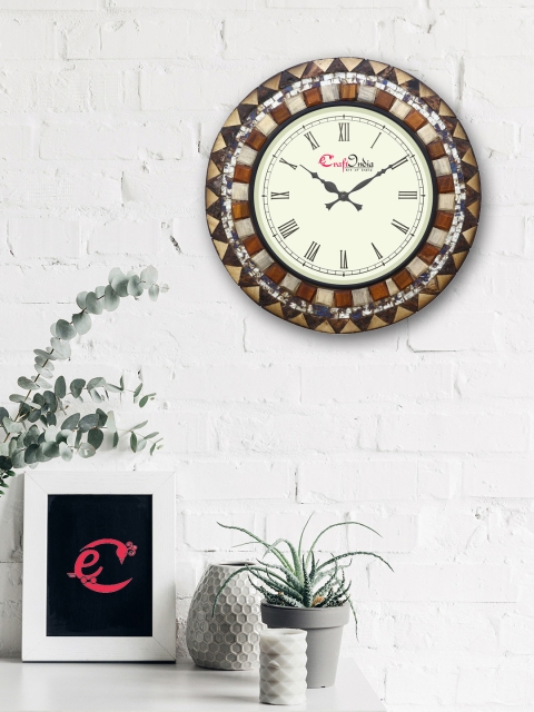 

eCraftIndia Brown Handcrafted Round Printed Analogue Wall Clock