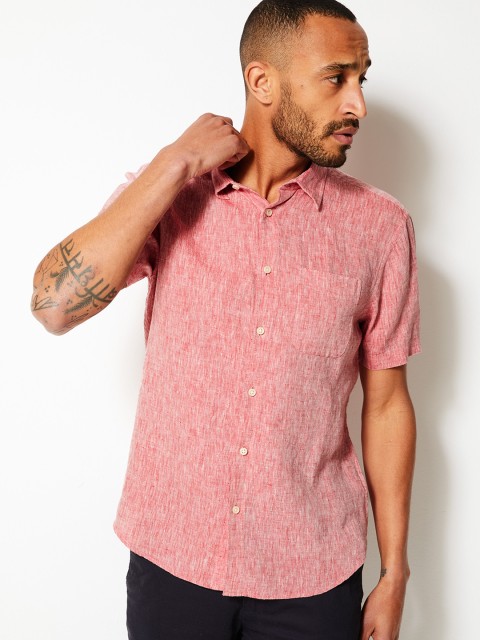 

Marks & Spencer Men Pink Regular Fit Solid Casual Shirt