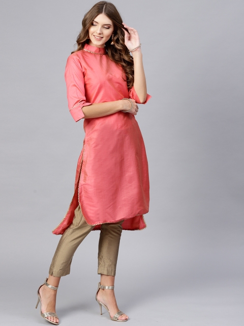 

Inddus Women Pink Solid Straight Kurta