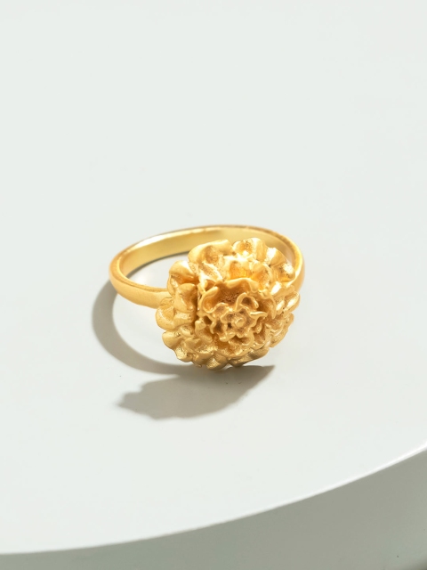 

Pipa Bella Gold-Plated Marigold Floral Finger Ring