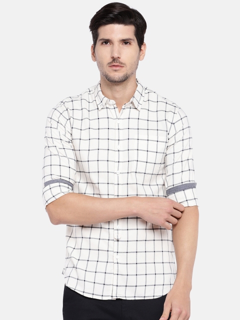 

Globus Men Off-White & Black Regular Fit Checked Casual Shirt