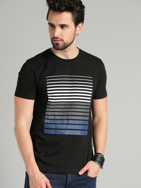 

Roadster Men Black Printed Round Neck T-shirt