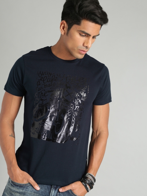 

Roadster Men Navy Blue Printed Round Neck T-shirt
