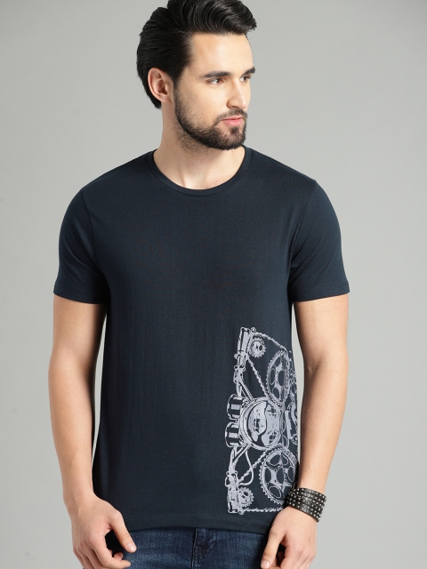 

The Roadster Lifestyle Co Men Navy Blue Printed Pure Cotton T-shirt