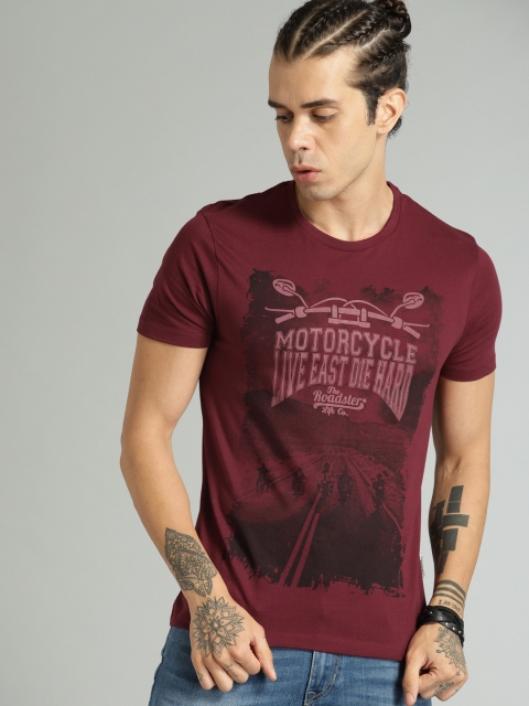 

Roadster Men Maroon Printed Round Neck T-shirt