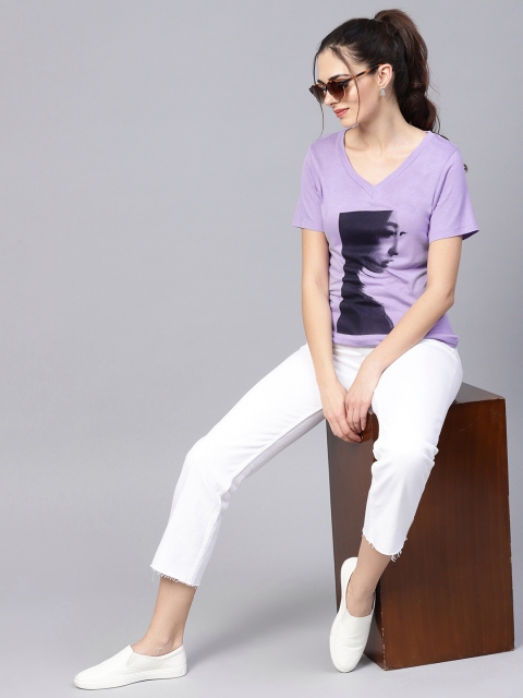 

SASSAFRAS Women Lavender Printed V-Neck T-shirt