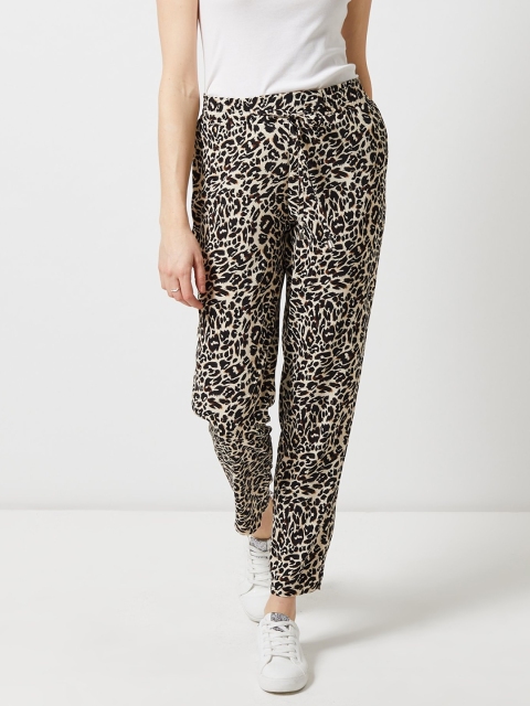 

DOROTHY PERKINS Women Black & Cream-Coloured Animal Print Regular Trousers