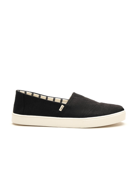 

TOMS Men Black Slip-On Sneakers