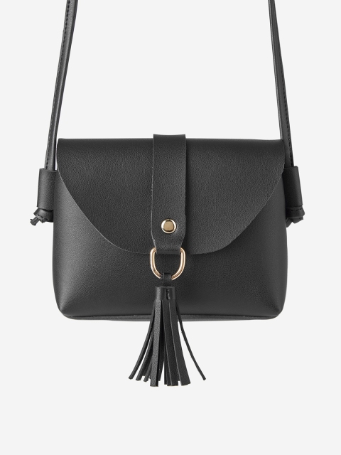 

DOROTHY PERKINS Black Solid Sling Bag