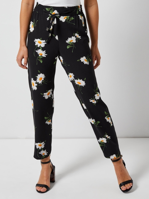 

DOROTHY PERKINS Women Black & White Print Petite Cropped Trousers