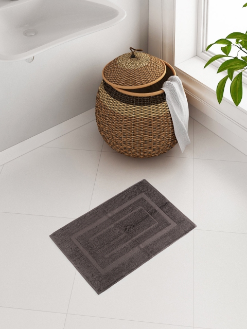 

WELHOME Taupe Rectangular Patterned Bath Rug