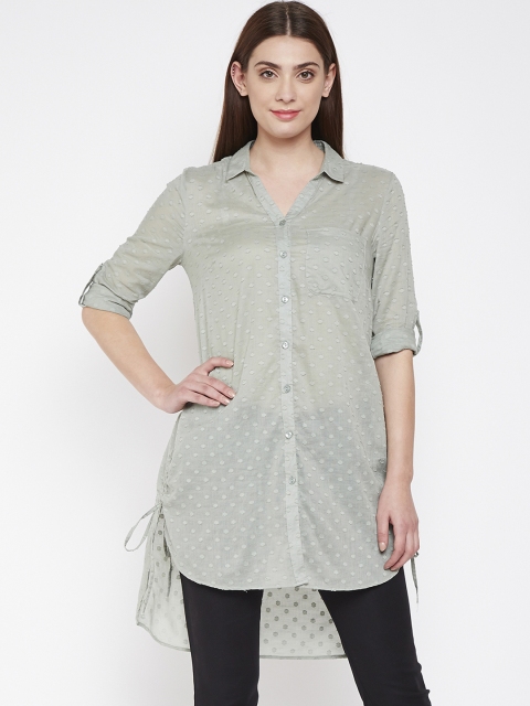 

Oxolloxo Women Green Regular Fit Self Design Casual Shirt