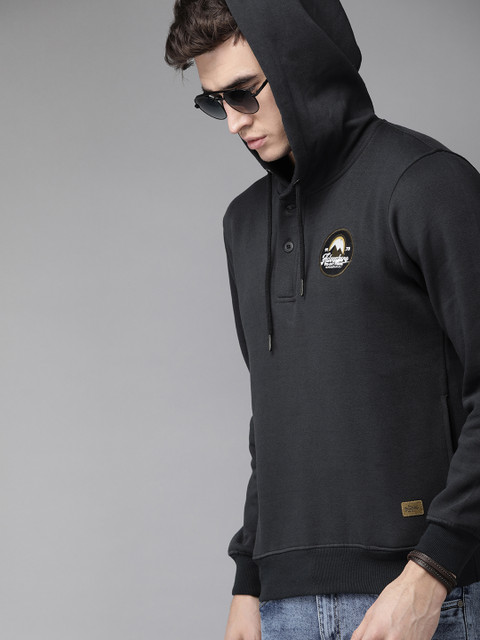 

Roadster Men Navy Blue Solid Hooded Pullover Sweatshirt