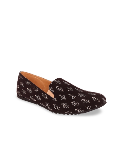 

Kanvas Men Black Slip-On Sneakers