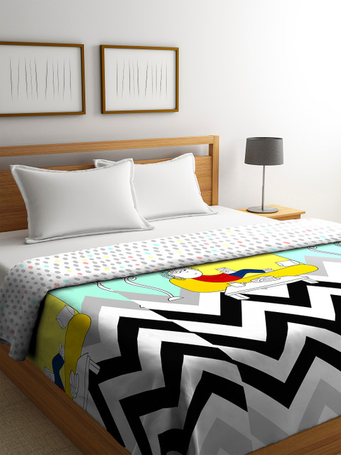 

Portico New York Multicoloured Cartoon Characters AC Room 120 GSM Double Bed Comforter, Multi
