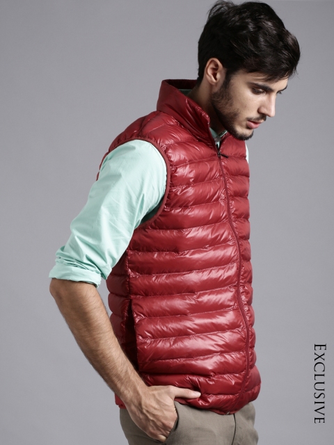 

ETHER Red Hooded Ultra Light Sleeveless Jacket