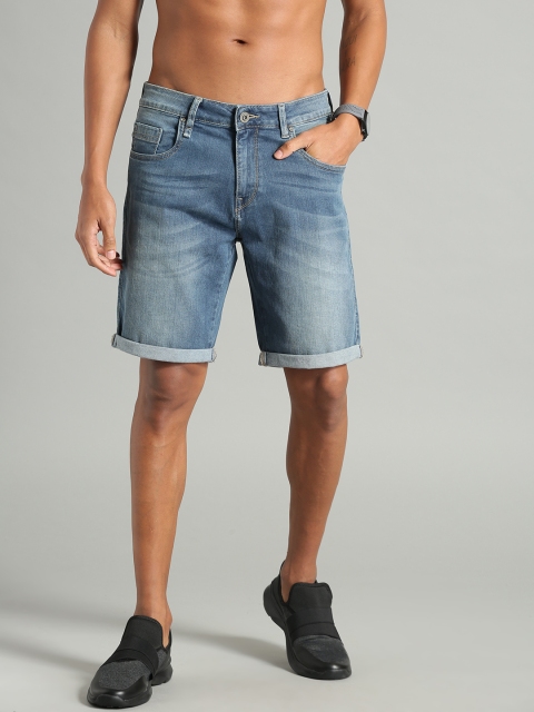 

Roadster Men Blue Solid Slim Fit Denim Shorts