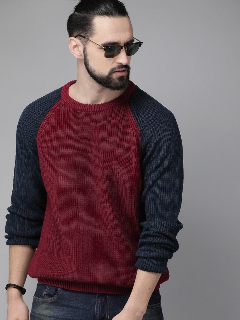 

Roadster Men Maroon Solid Sweater