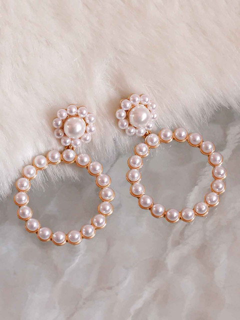 

Bellofox Gold-Toned & White Circular Hoop Earrings