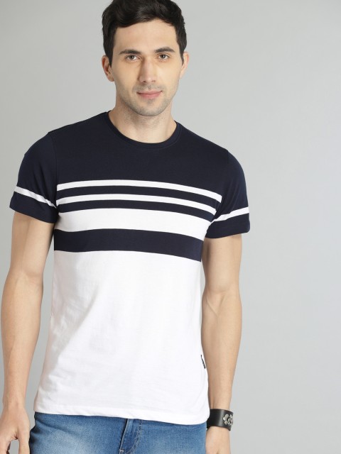 

Roadster Men Navy & White Striped T-shirt, Navy blue