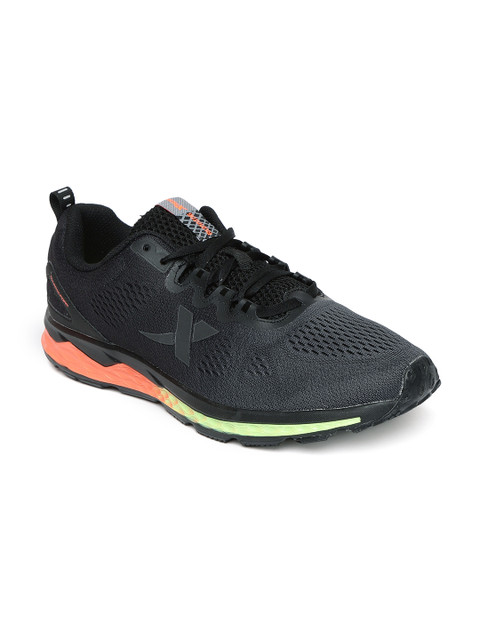 

Xtep Men Grey & Black Running Shoes