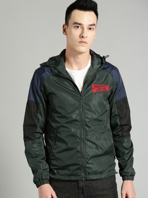 

Roadster Men Green Solid Tailored Jacket