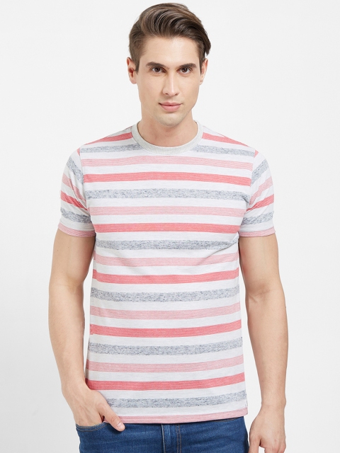 

FiTZ Men White Striped Round Neck T-shirt