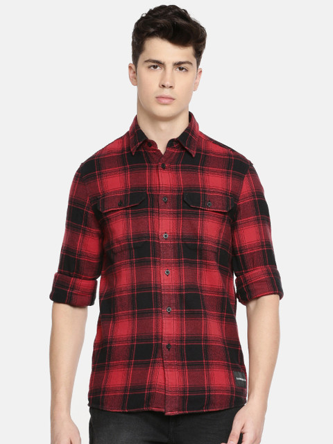 

Calvin Klein Jeans Men Red & Black Regular Fit Checked Casual Shirt