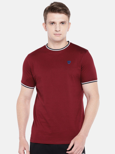 

YWC Men Red Solid Round Neck T-shirt