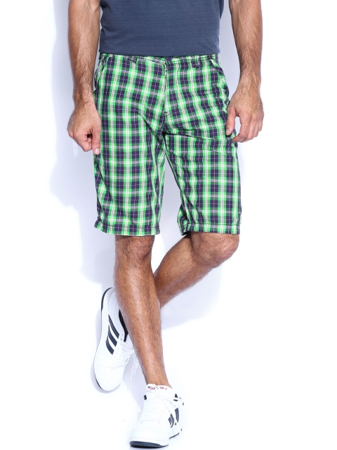

Sports52 Wear Green & Purple Checked Shorts