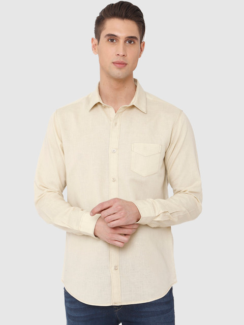 

Mufti Men Beige Slim Fit Solid Casual Shirt