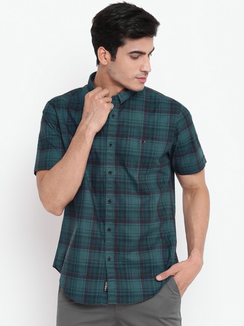 

Blackberrys Men Teal Green & Burgundy Slim Fit Checked Casual Shirt