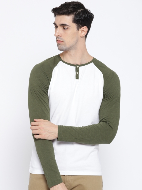 

Blackberrys Men White Solid Henley Neck T-shirt