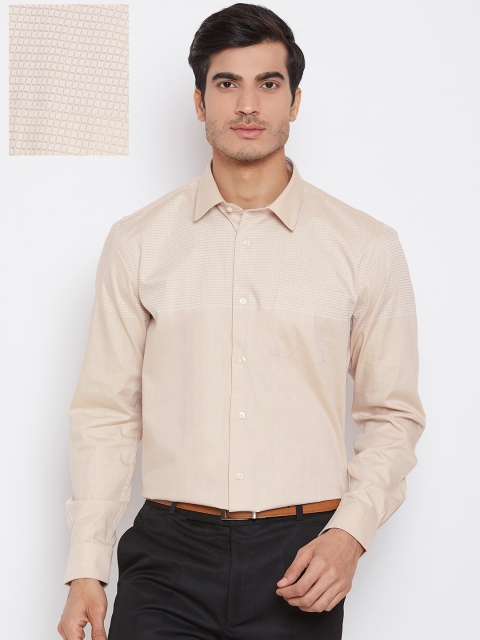 

Blackberrys Men Beige & White Slim Fit Self Design Formal Shirt