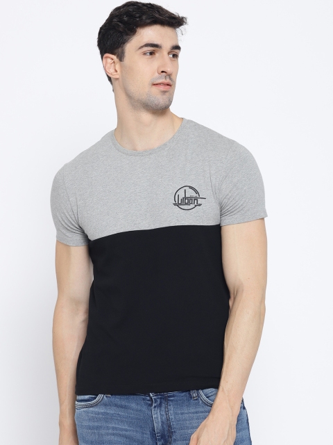 

Blackberrys Men Black & Grey Melange Colourblocked Round Neck T-shirt