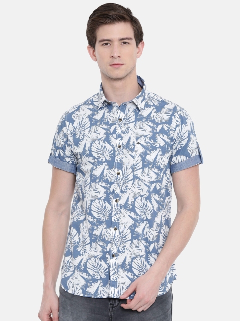 

Lee Cooper Men Blue & White Regular Fit Printed Casual Shirt