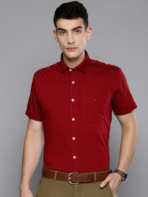 

Louis Philippe Sport Men Maroon Slim Fit Solid Casual Shirt