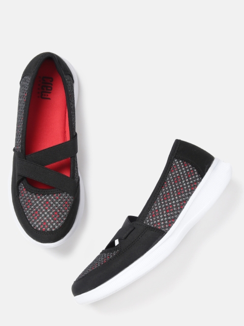 

Crew STREET Women Black & Grey Walking Shoes