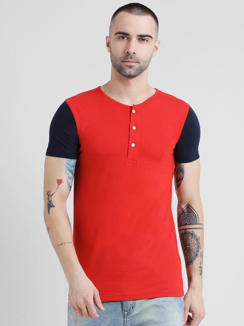 

Tinted Men Red Colourblocked Henley Neck T-shirt
