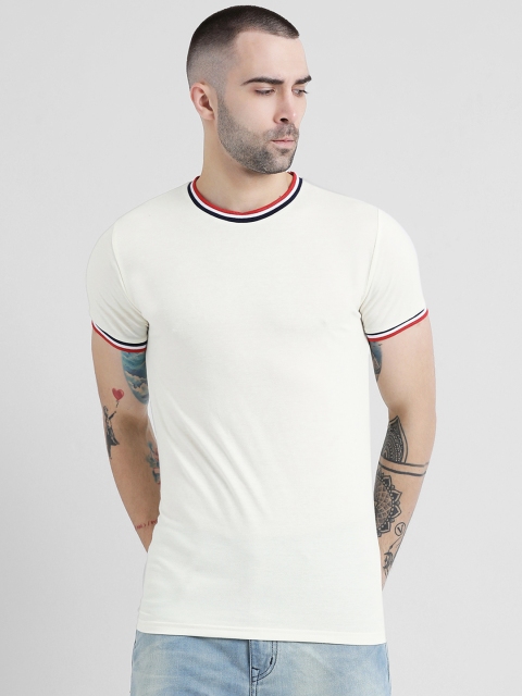 

Tinted Men Off-White Solid Round Neck T-shirt