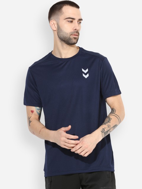 

hummel Men Navy Blue Solid Round Neck T-shirt