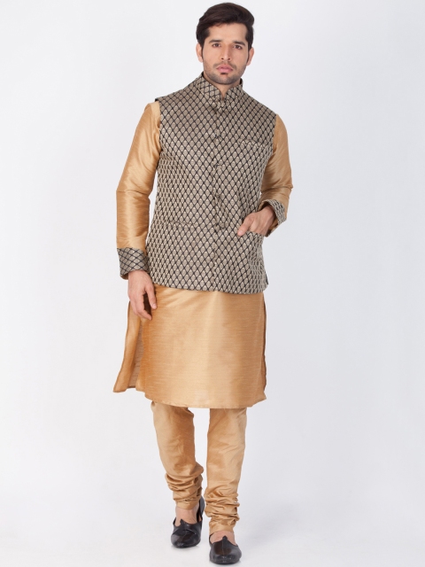 

VASTRAMAY Men Black & Gold-Toned Printed Kurta with Churidar