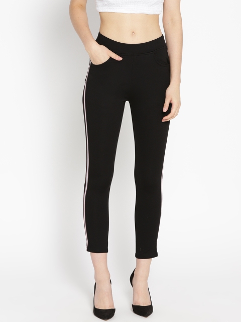 

Purple Feather Women Black Solid Skinny-Fit Cropped Treggings