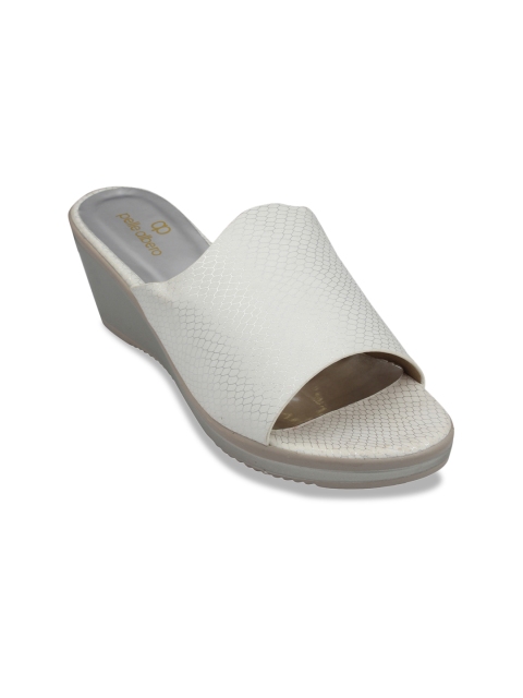 

pelle albero Women White Printed Sandals