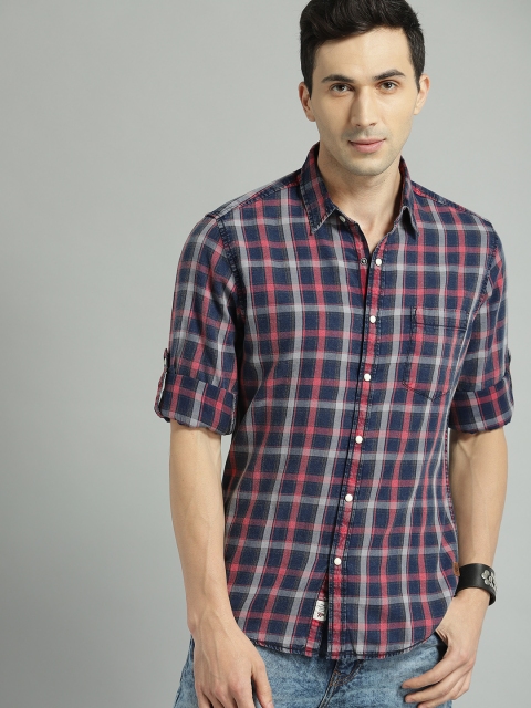 

Roadster Men Blue & Peach-Coloured Regular Fit Checked Casual Shirt