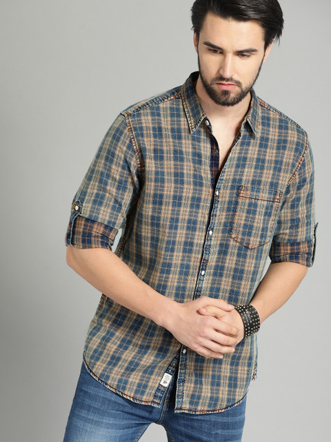 

Roadster Men Blue & Brown Regular Fit Checked Casual Shirt
