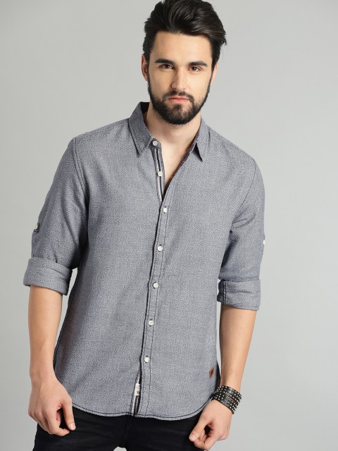 

The Roadster Lifestyle Co Men Grey Regular Fit Self Design Casual Shirt