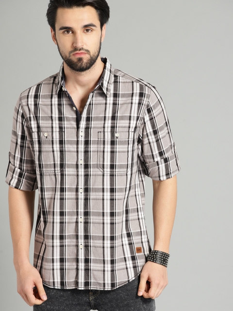 

Roadster Men Grey & Black Regular Fit Melange Checked Casual Shirt