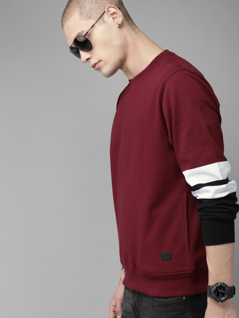 

Roadster Men Burgundy Solid Pullover Sweatshirt