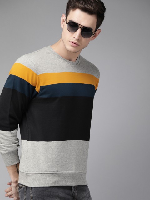 

The Roadster Lifestyle Co Men Black & Grey Melange Colourblocked Sweatshirt